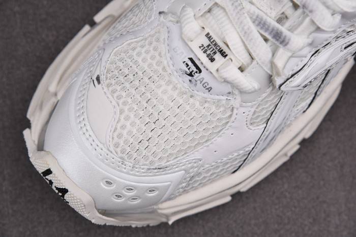 Ba*len*cia*ga -runner