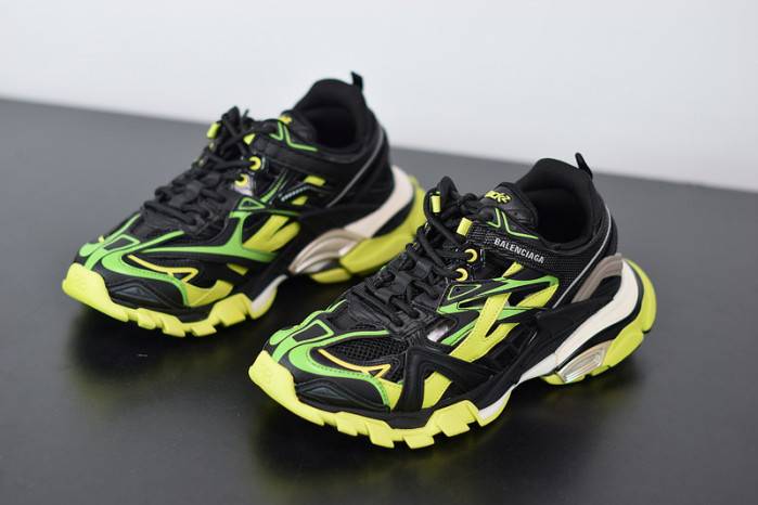 BLCG Track.2 black fluorescent and yellow 570391 W2GN3 1022