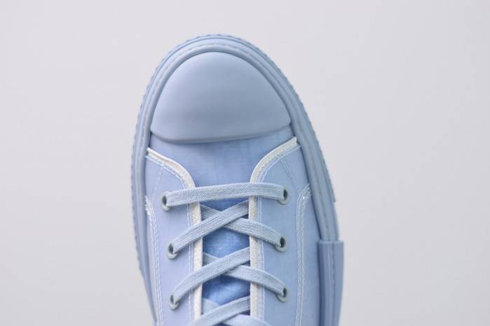 D10R B23 Oblique High Top Sneaker