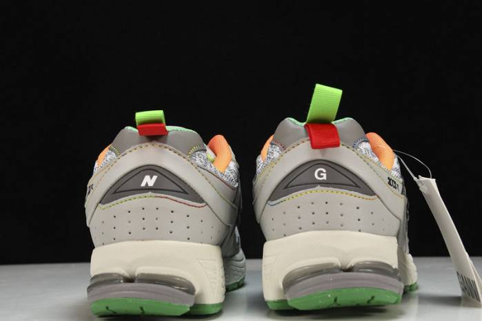 NEW BALANCE Q26 New Balance ML2002RGD