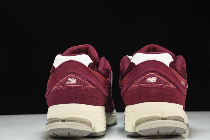 New Balance 2002R‘Refined Future M2002RHA