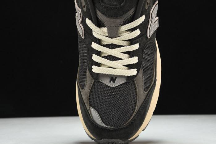 NEW BALANCE Q26 New Balance M2002RHO
