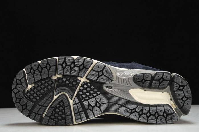 NEW BALANCE Q26 New Balance M2002RDF