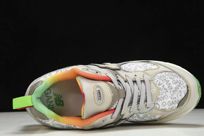 NEW BALANCE Q26 New Balance ML2002RGD