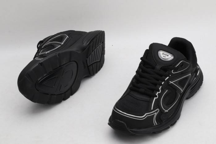 D10R B30 SNEAKER