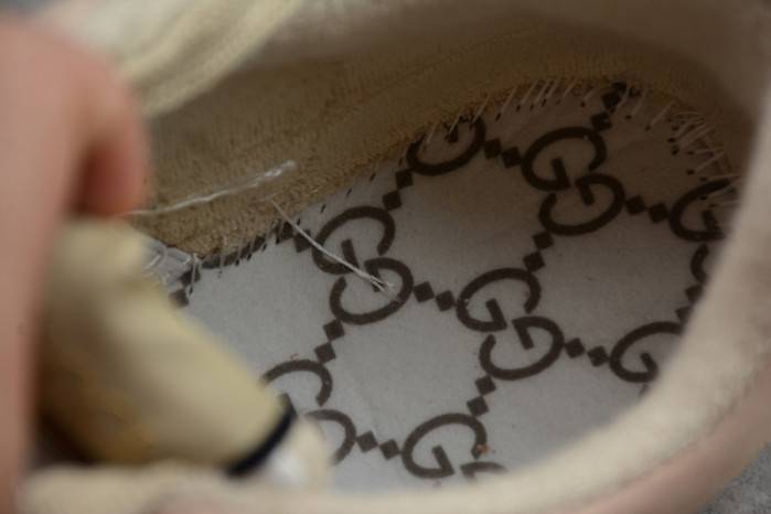 GUCC ACE EMBROIDERED LOW-TOP SNEAKER