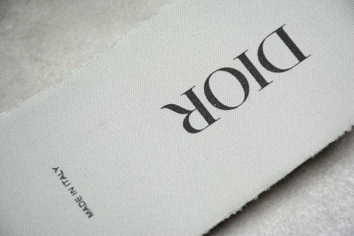 D10R B27 High Top Sneaker