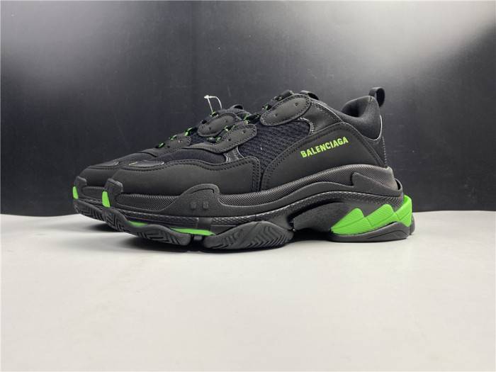 BLCG Sneaker Triple.s.Gomma black and green 524039-W2PW1-4881
