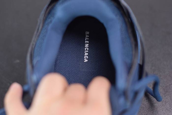 BLCG Track Trainer Dark Navy 542023 W2LA1 4107