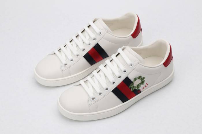 G*u*i ace embroidered low-top sneaker