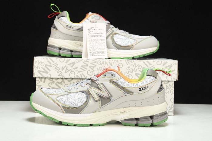NEW BALANCE Q26 New Balance ML2002RGD