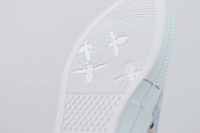 D10R B23 Oblique High Top Sneakers L02N4