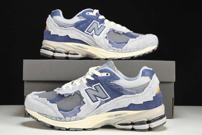 New Balance 2002R‘Refined Future M2002RDI