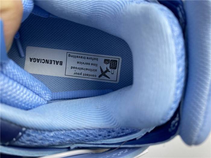 BLCG Track Trainer light blue lighted 542023-W2LA1-4800