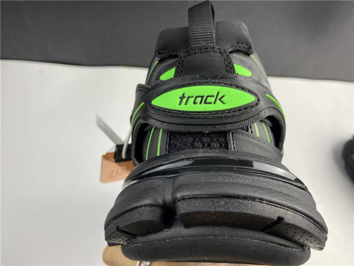 BLCG Track Trainer black green 542436-W2LA1-2042