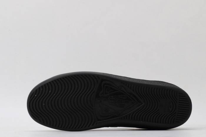 GUCC Ace Embroidered Low-Top Sneaker Black