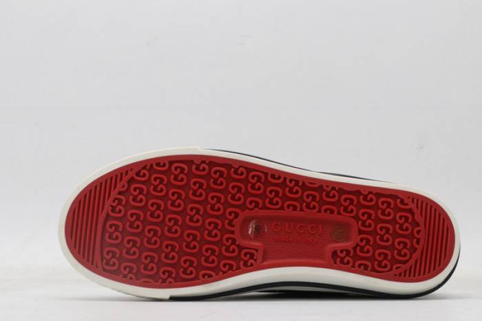 G*u*i rhyton sneaker