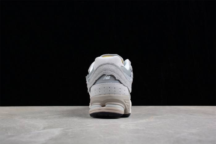 New Balance 2002R Protection Pack Grey M2002RDM