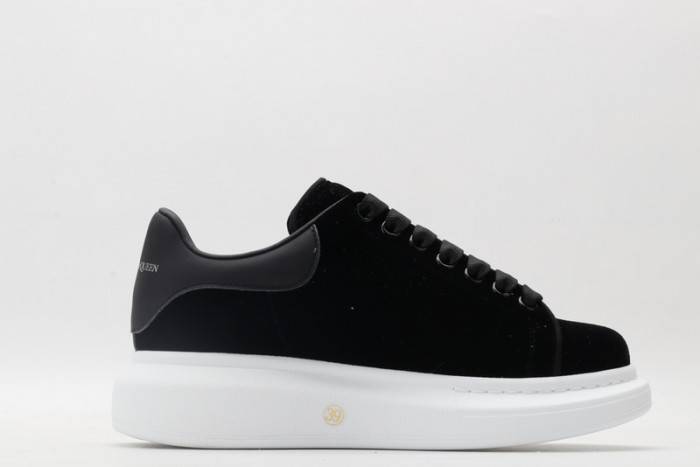MQ Sneakers