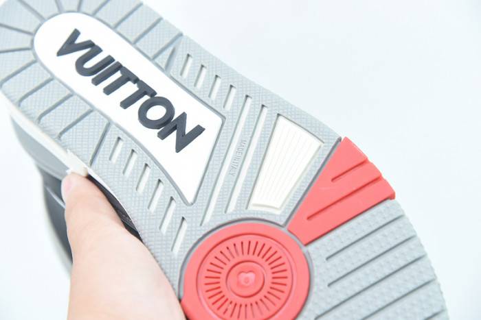 LOUI VUITTO SNEAKER