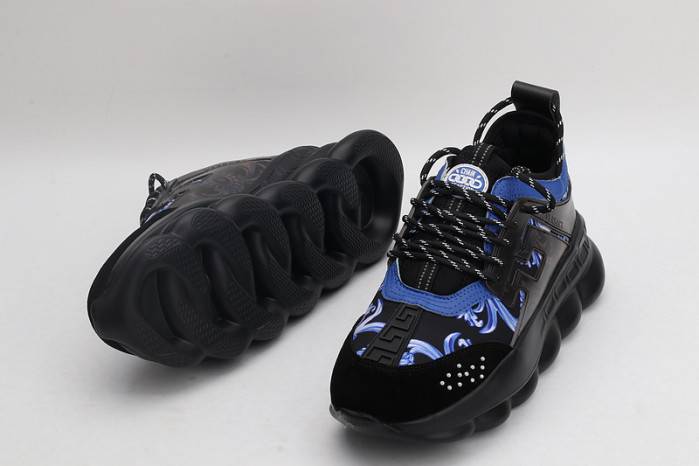 VERS SNEAKERS