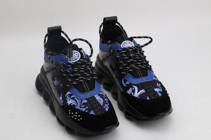 VERS SNEAKERS