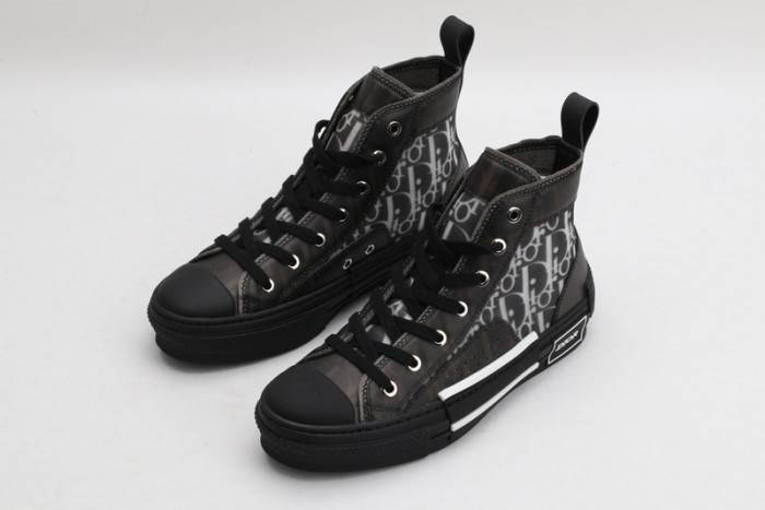 D10R B23 Homme Kaws High Top Sneaker