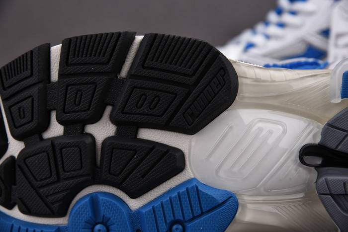 Ba*len*cia*ga -runner