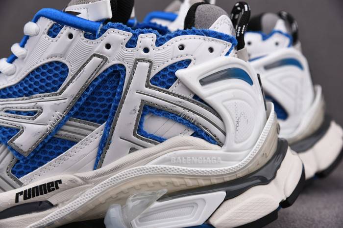 Ba*len*cia*ga -runner