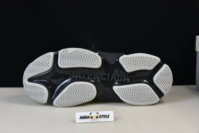 BLCG Sneaker Triple.s.524039 W2FW1 4701