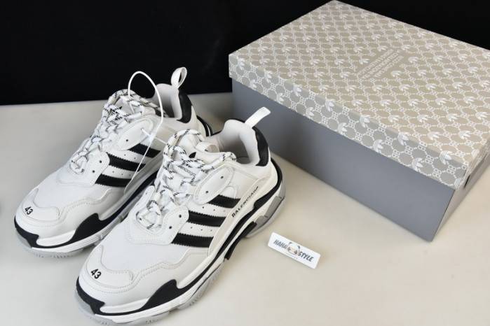 BLCG Sneaker Triple.s.524039 W2FW1 4701