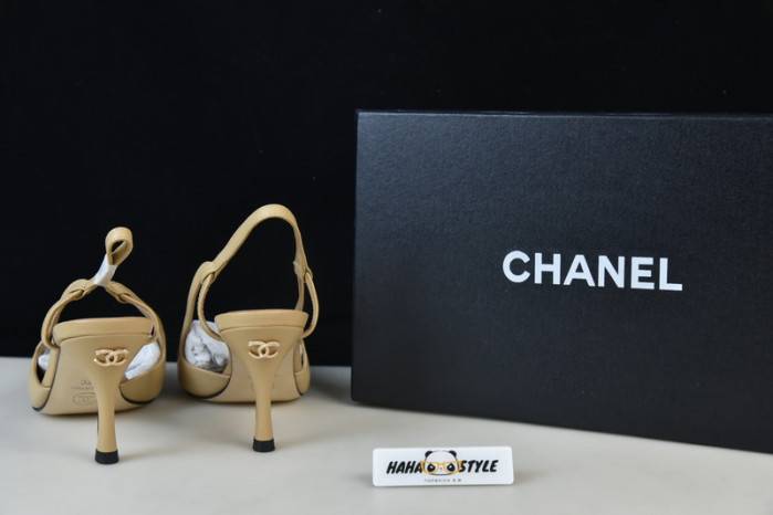 CHA*NEL heels