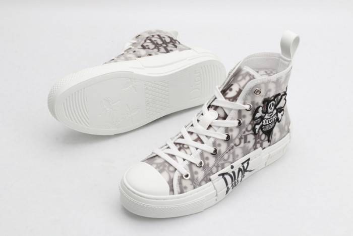 D10R B23 Oblique High Top Sneakers