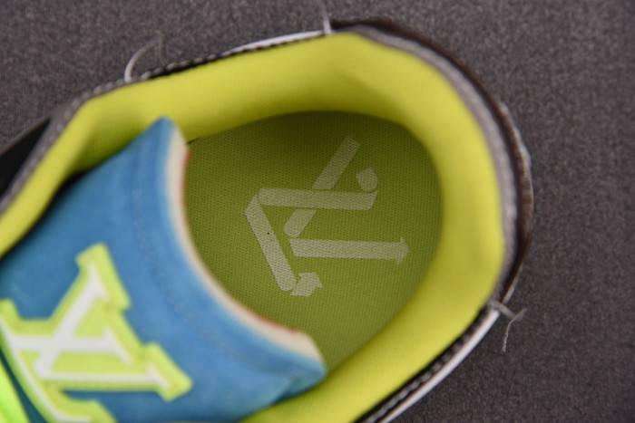 LOUI VUITTO SNEAKER