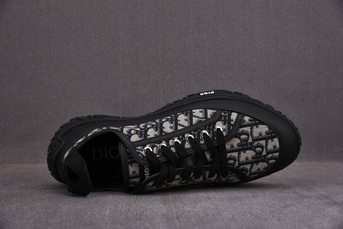 D10R B28 Oblique LOW Top Sneaker