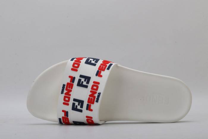 FEND1 SLIPPERS