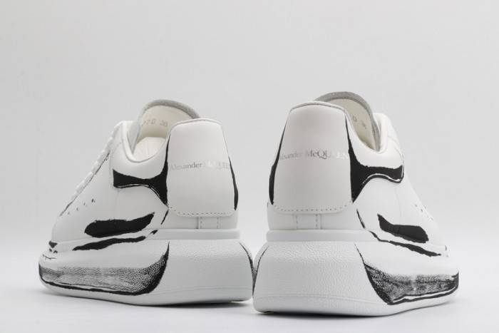 MQ Sneakers