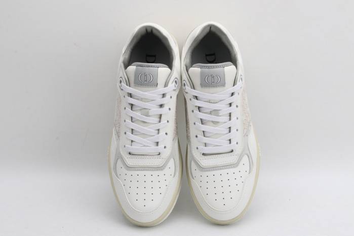 D10R B27 SNEAKER
