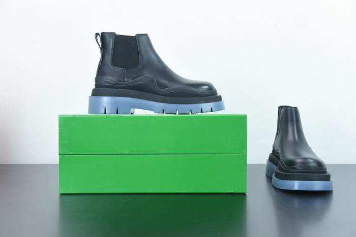 bo*te*ga Ve*ne*ta boots