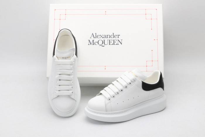 MQ Sneakers