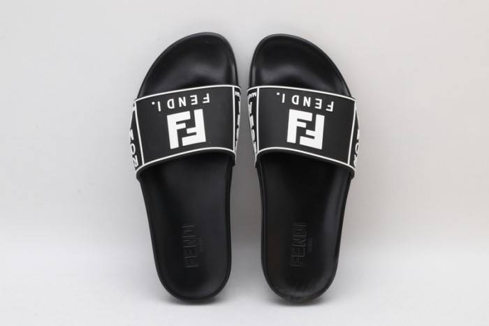 FEND1 SLIPPERS
