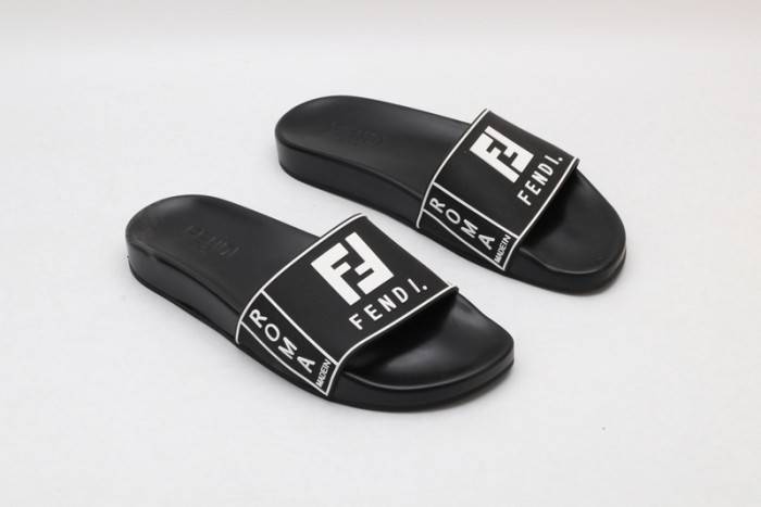 FEND1 SLIPPERS