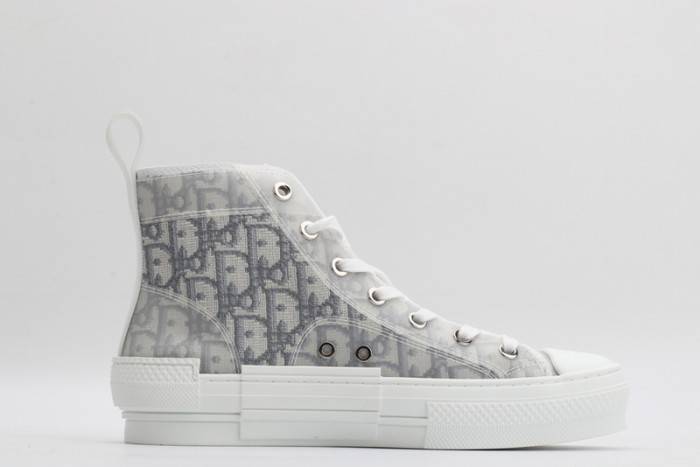 D10R B23 Oblique High Top Sneaker