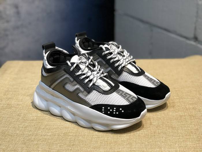 VERS CHAIN REACTION SNEAKERS