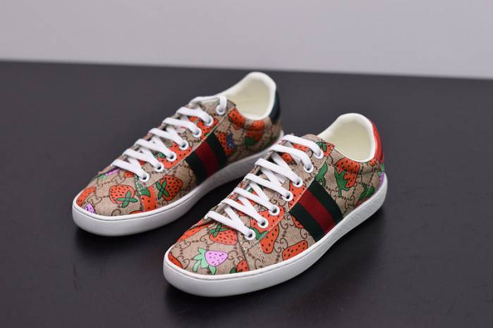 GUCC Ace Embroidered Low-Top Sneaker 431920 DOPEO 9064