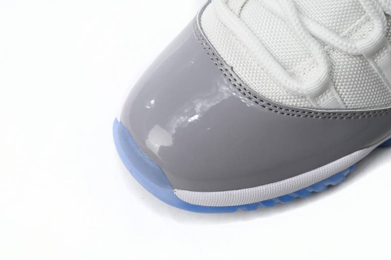 Air Jordan 11 Retro Low Cement Grey