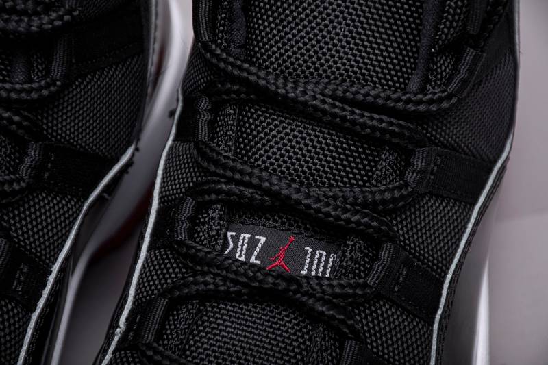 Air Jordan 11 Retro Playoffs Bred