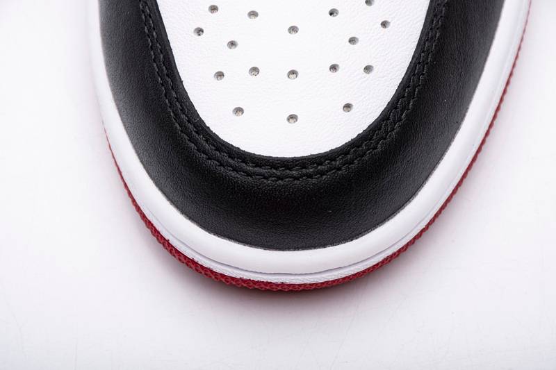 Air Jordan 1 Black Toe High OG