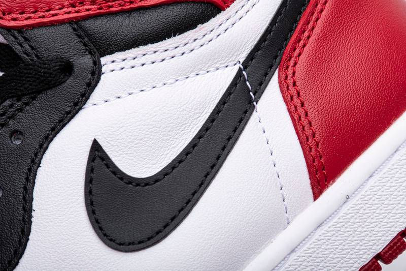 Air Jordan 1 Black Toe High OG