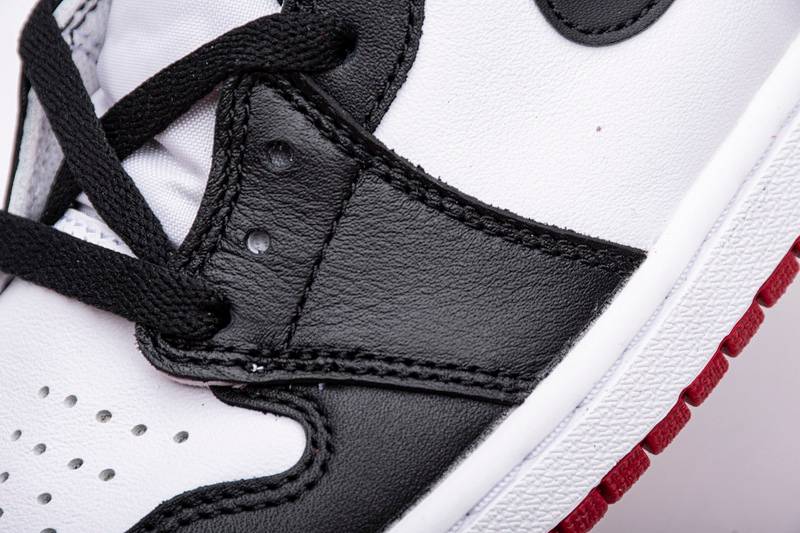 Air Jordan 1 Black Toe High OG